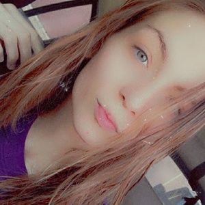 Meet your Posher, Elyssa